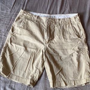 Men’s American Eagle Khaki Shorts